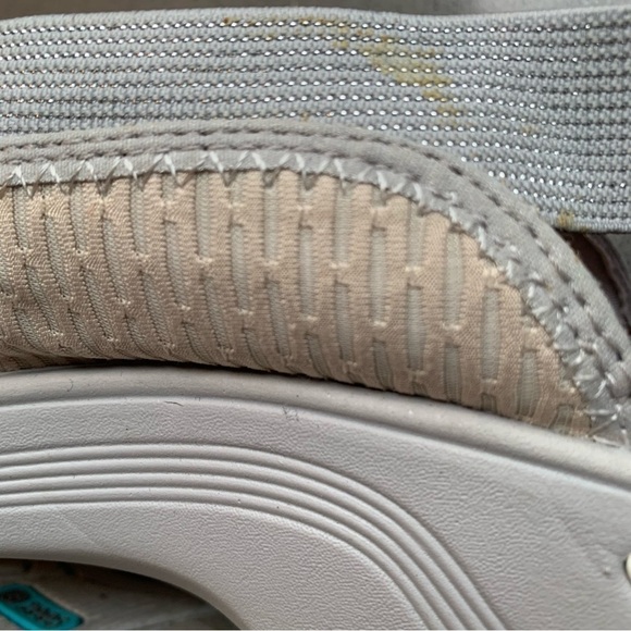 BZEES Del'Rey Ivory Beige Fabric Wedge Slingback Sandals Women's sz 8 Wide - Picture 5 of 10